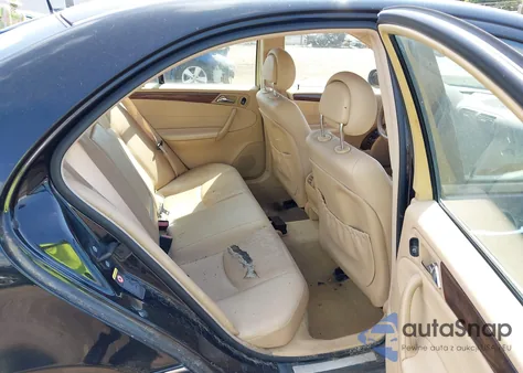 2002 Mercedes-Benz C 240 from USA, damaged, VIN WDBRF61J22E005317